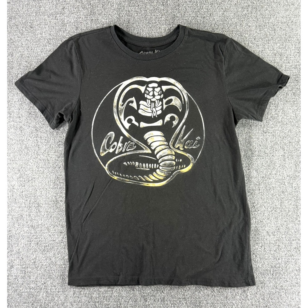 Cobra Kai Mens Graphic‎ T-Shirt Black Gold Distressed Snake Logo Size M